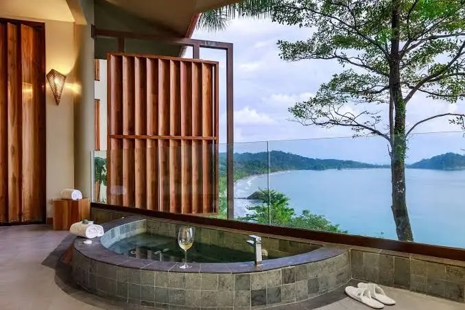 Arenas Del Mar Beachfront &amp; Rainforest Resort