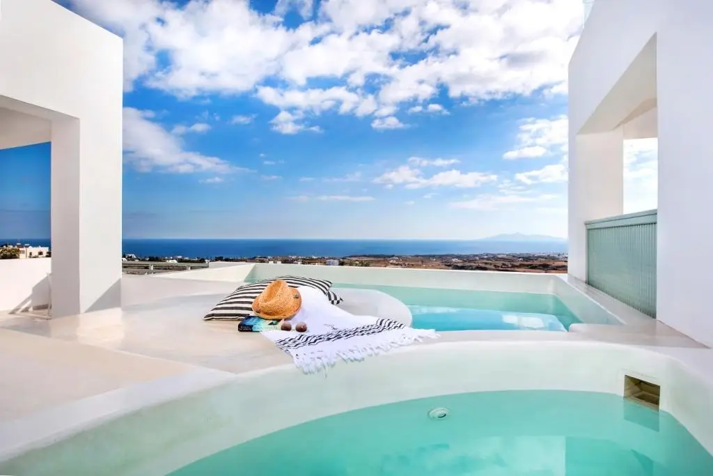 Astro Palace Hotel &amp; Suites