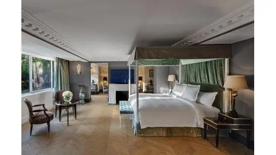 Hôtel de Berri Champs-Élysées, a Luxury Collection Hotel, Paris