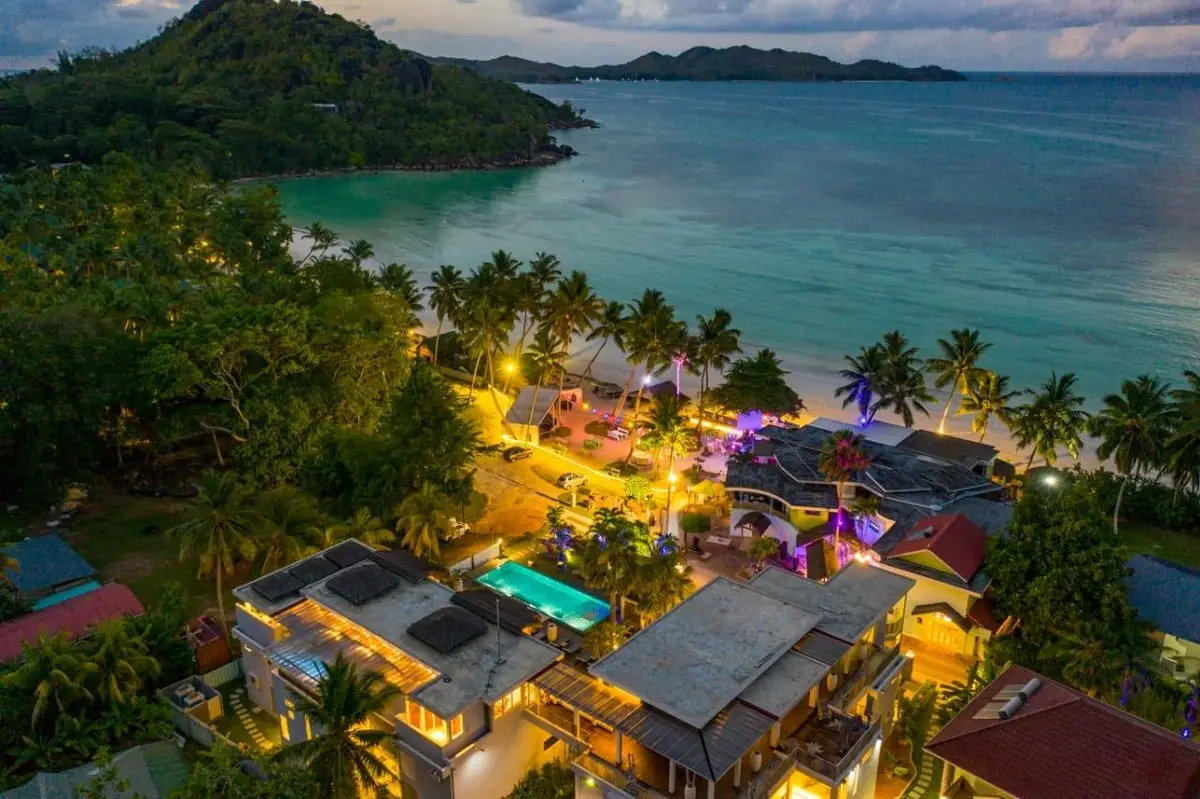 Le Duc de Praslin Hotel &amp; Villas