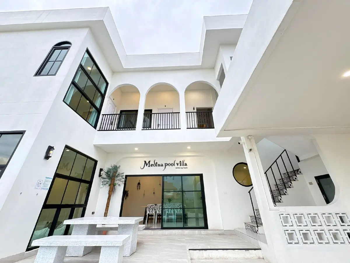 M1-Medina Pool Villa - Bangsaen
