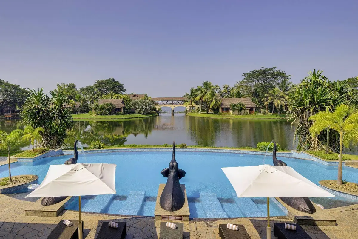 The Zuri Kumarakom - Kerala Resort &amp; Spa