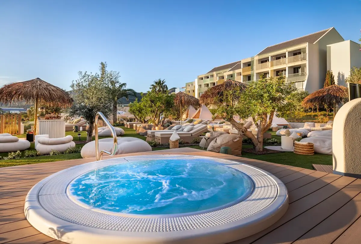 Valamar Lacroma Hotel